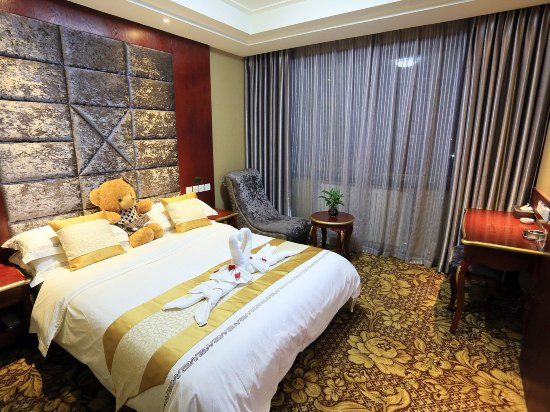 Carnival Boutique Hotel